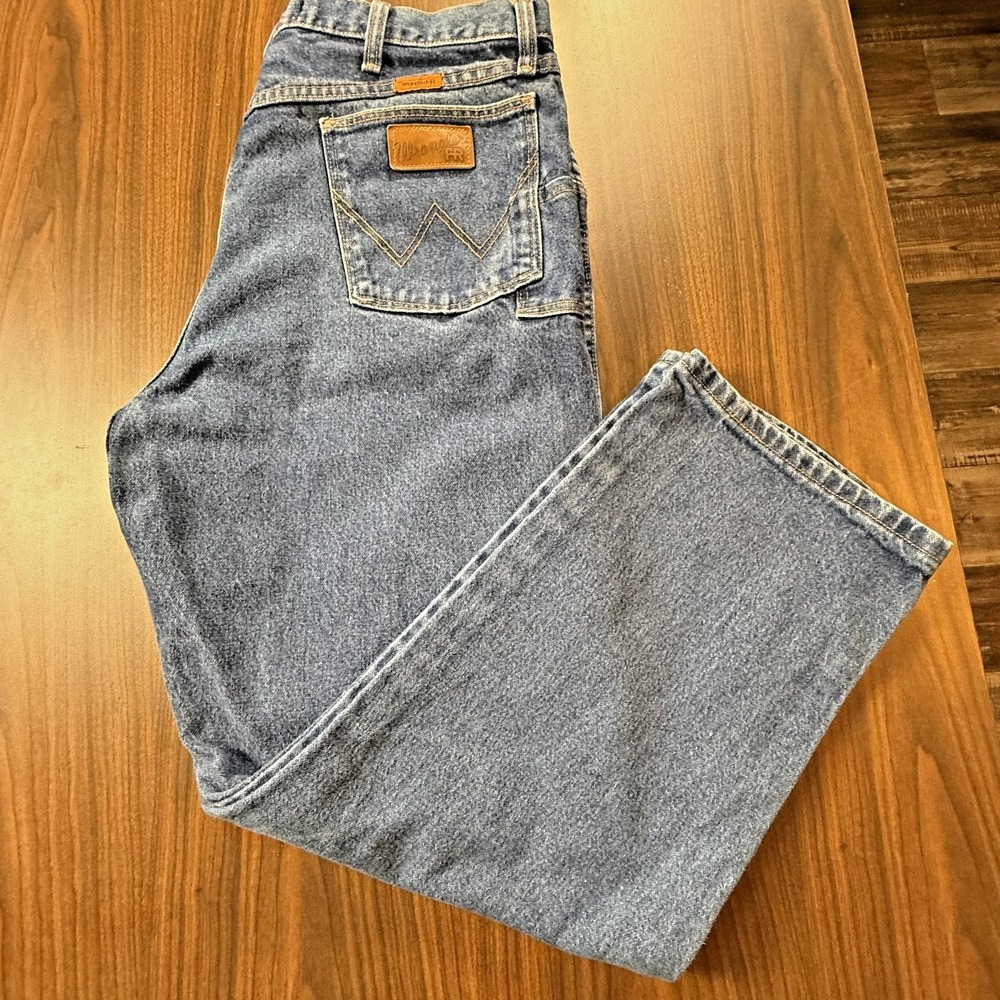 Wrangler FR Jeans FR31MWZ Men's Relaxed Fit Flame Resistant Denim Blue